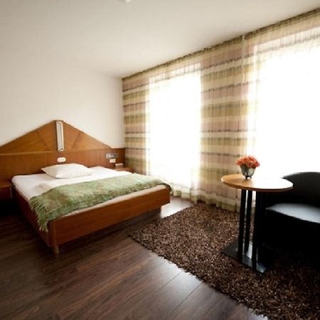 Classic Hotel Kaarst Ngoại thất bức ảnh