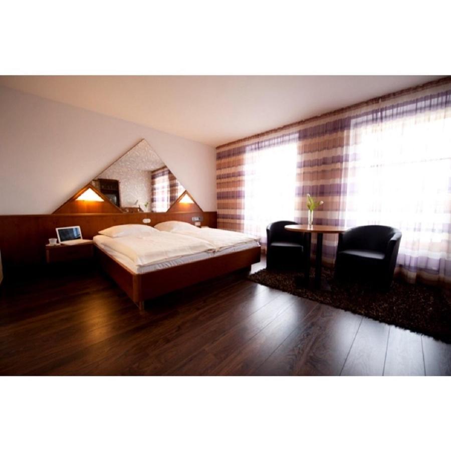 Classic Hotel Kaarst Ngoại thất bức ảnh