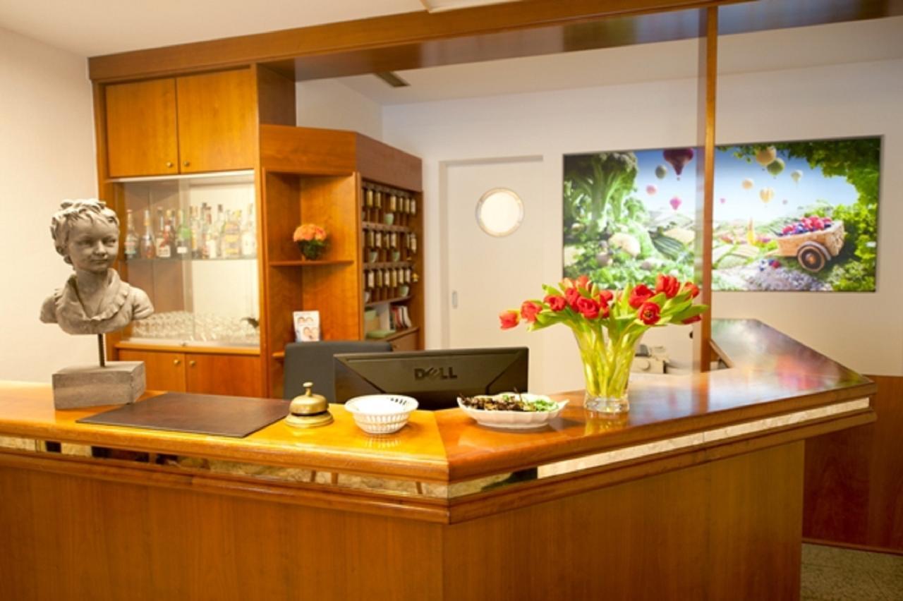 Classic Hotel Kaarst Ngoại thất bức ảnh